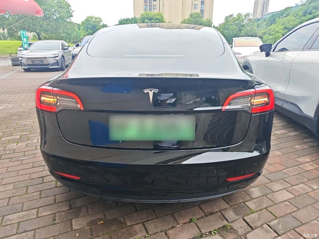 Tesla Model 3, 2023 6