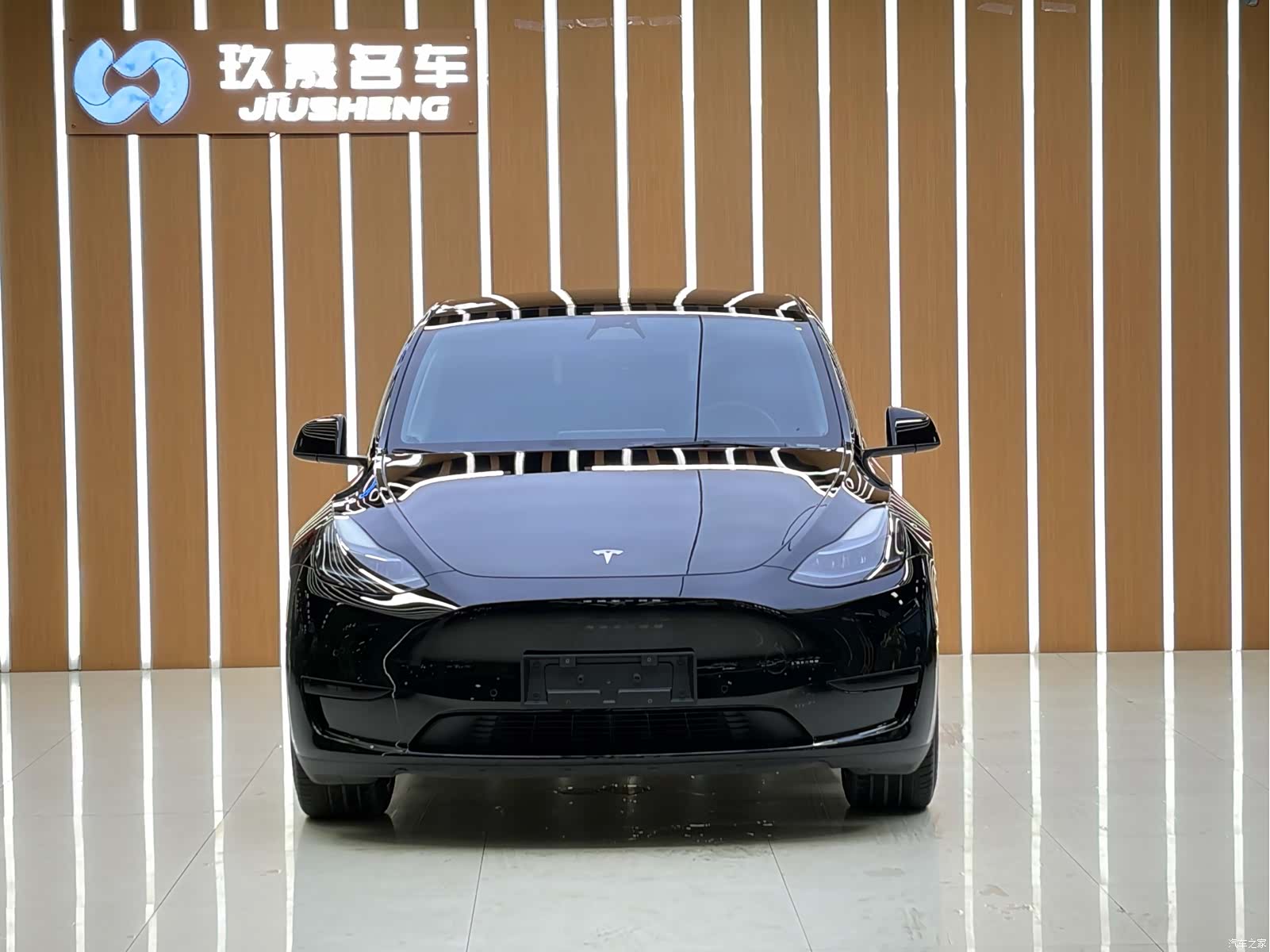 Tesla Model Y, 2023 2
