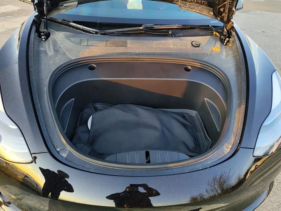 Tesla Model 3 Tesla Model 3