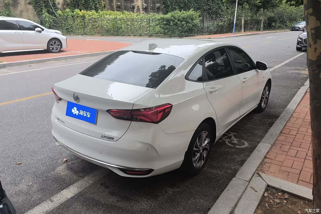 Buick Verano, 2022 3