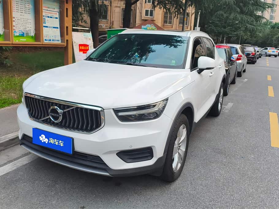 Volvo XC40