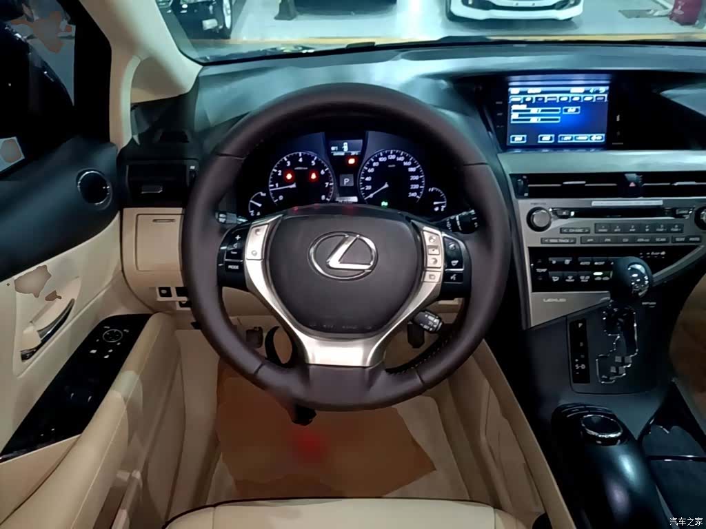 Lexus RX, 2015 11