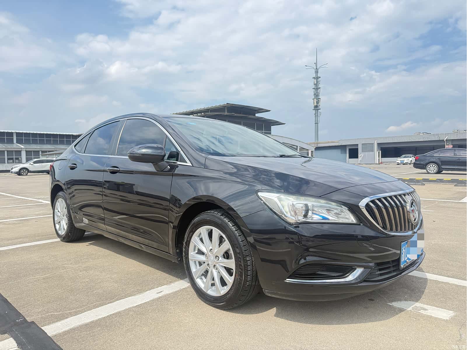 Buick Verano, 2018 3