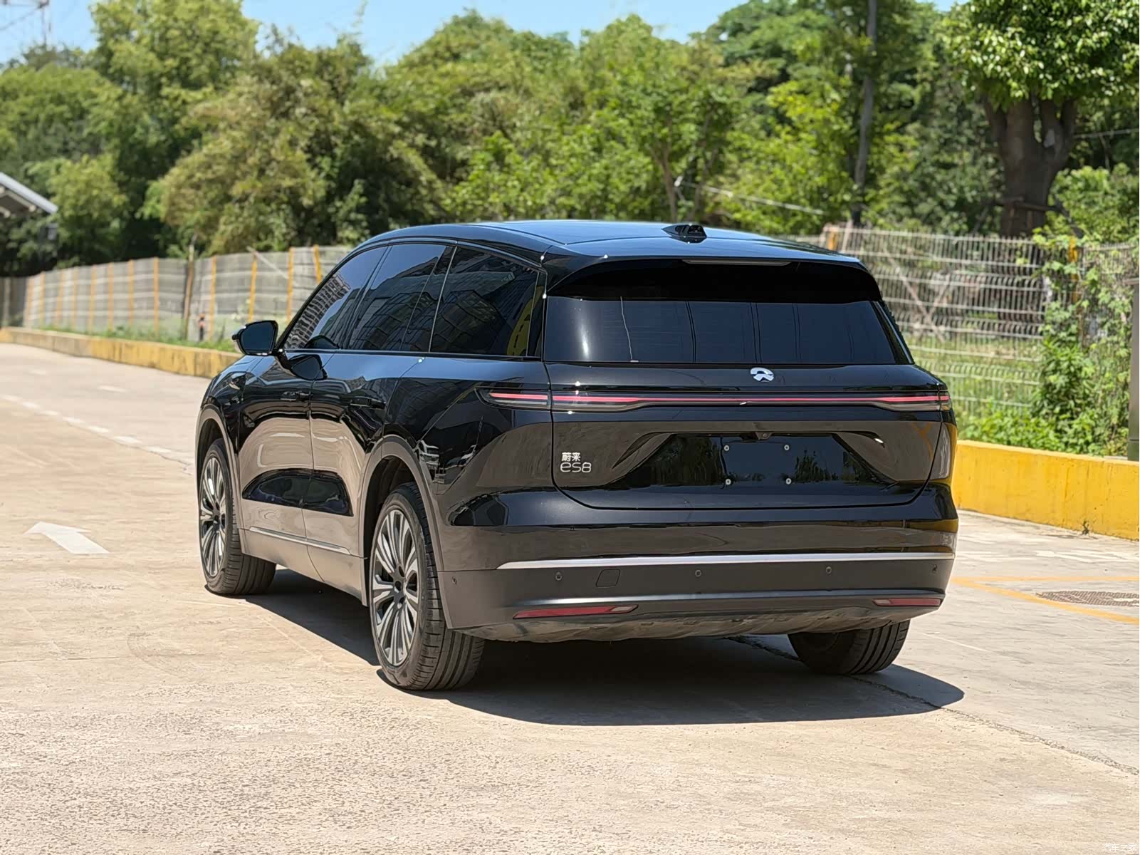NIO ES8, 2023 10