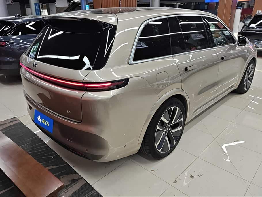 Li Auto Ideal L8
