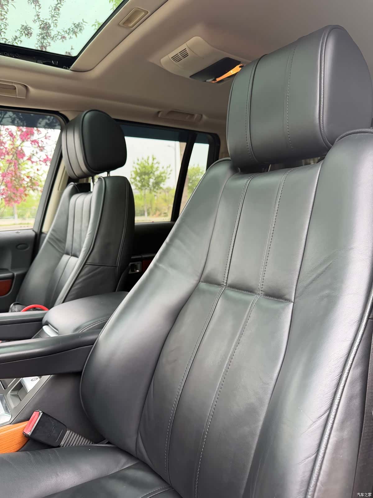 Land Rover Range Rover, 2011 8