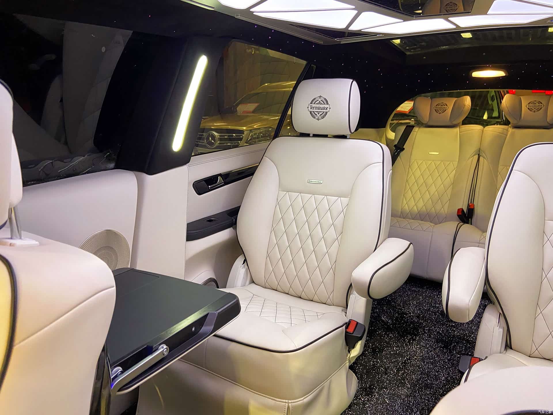 Mercedes-Benz R-Class, 2012 27