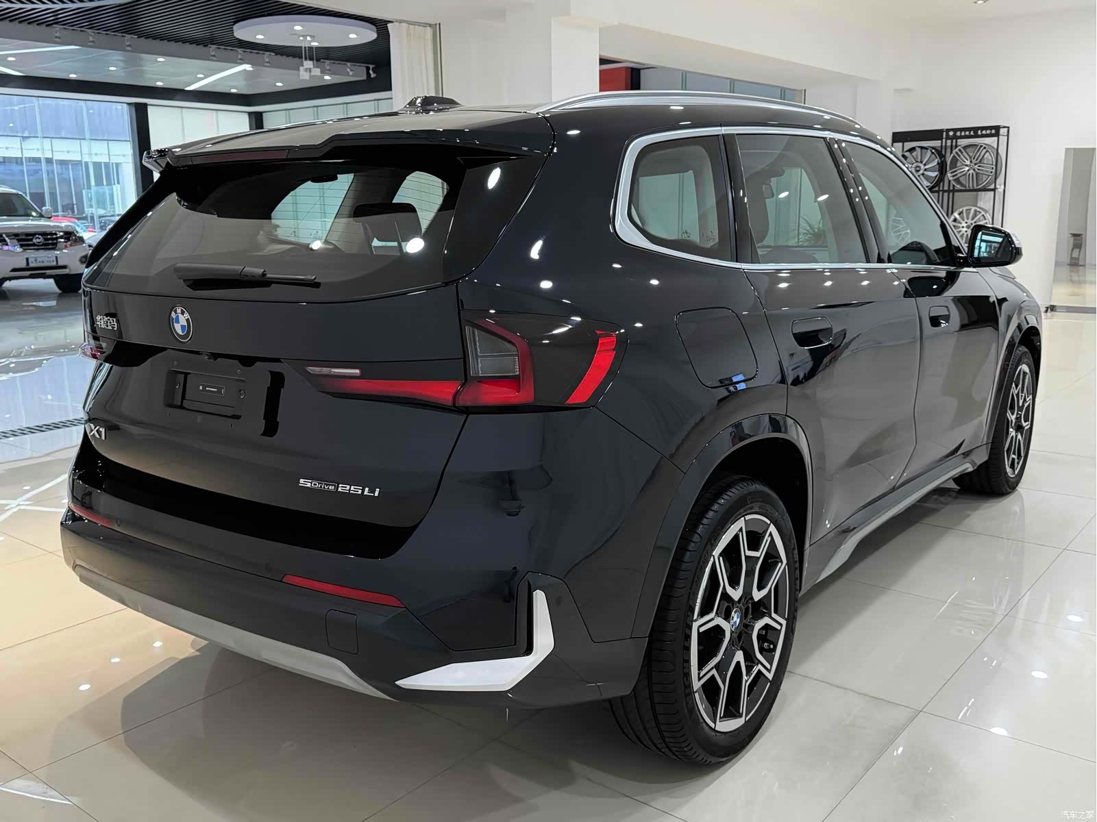 BMW X1, 2024 все фото
