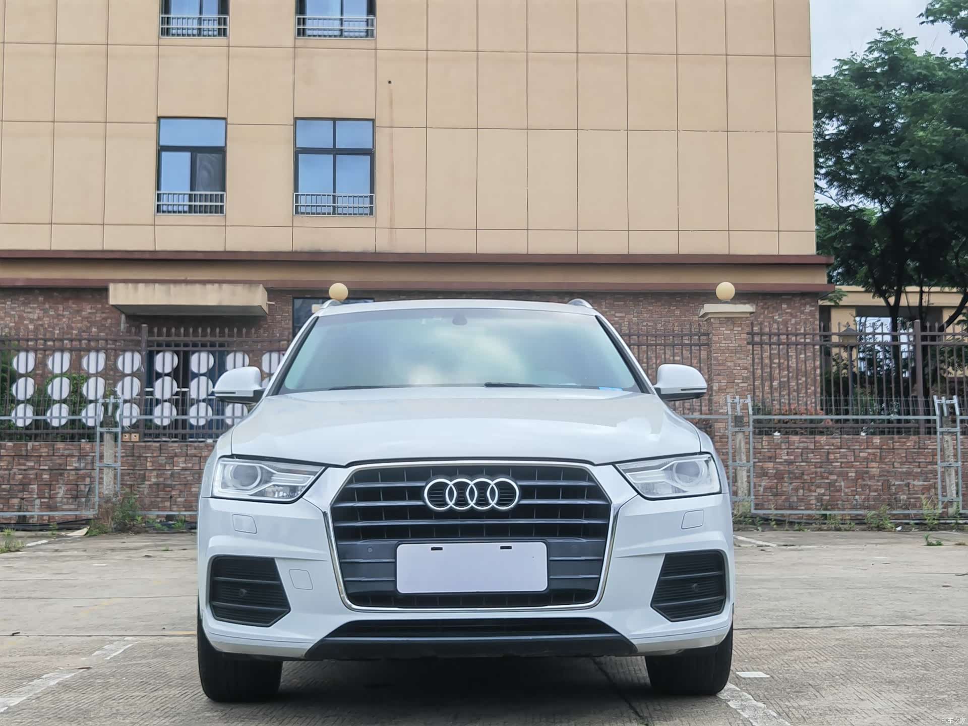Audi Q3, 2016 2