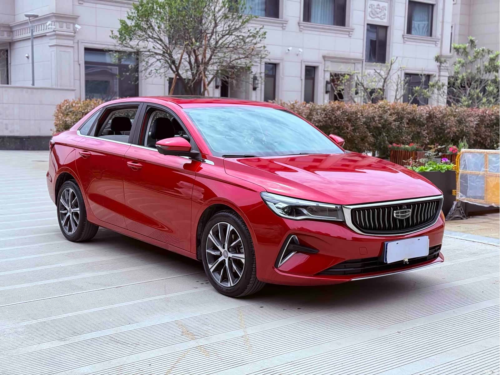 Geely Emgrand, 2021 3