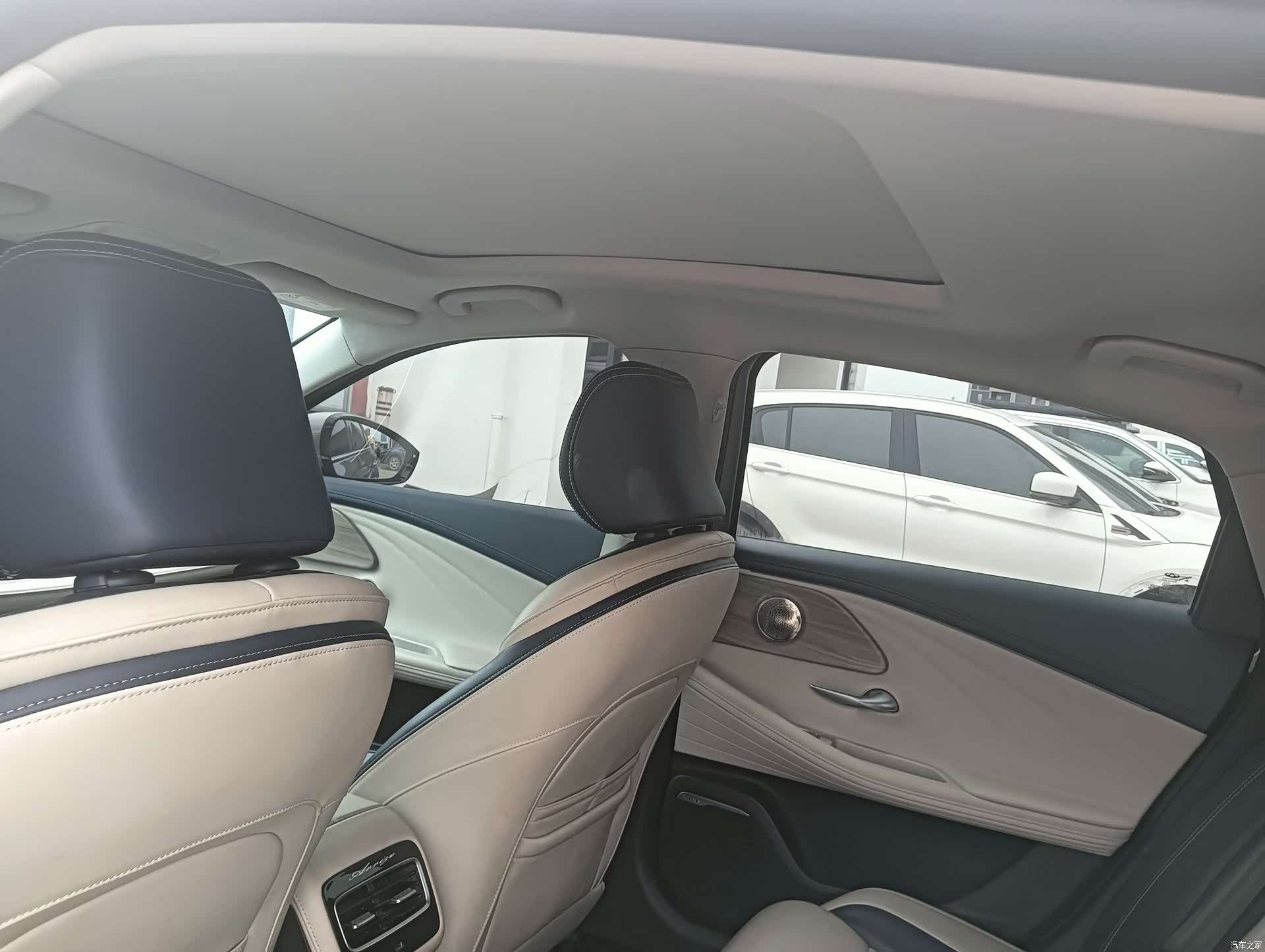 Chery Arrizo 8, 2022 12
