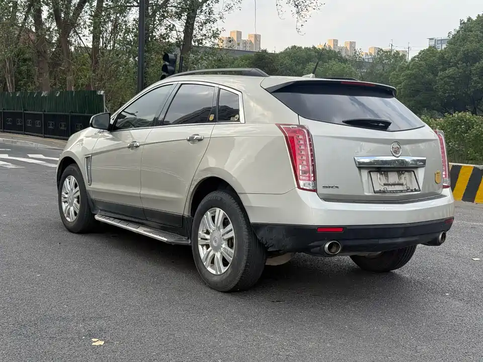 Cadillac SRX