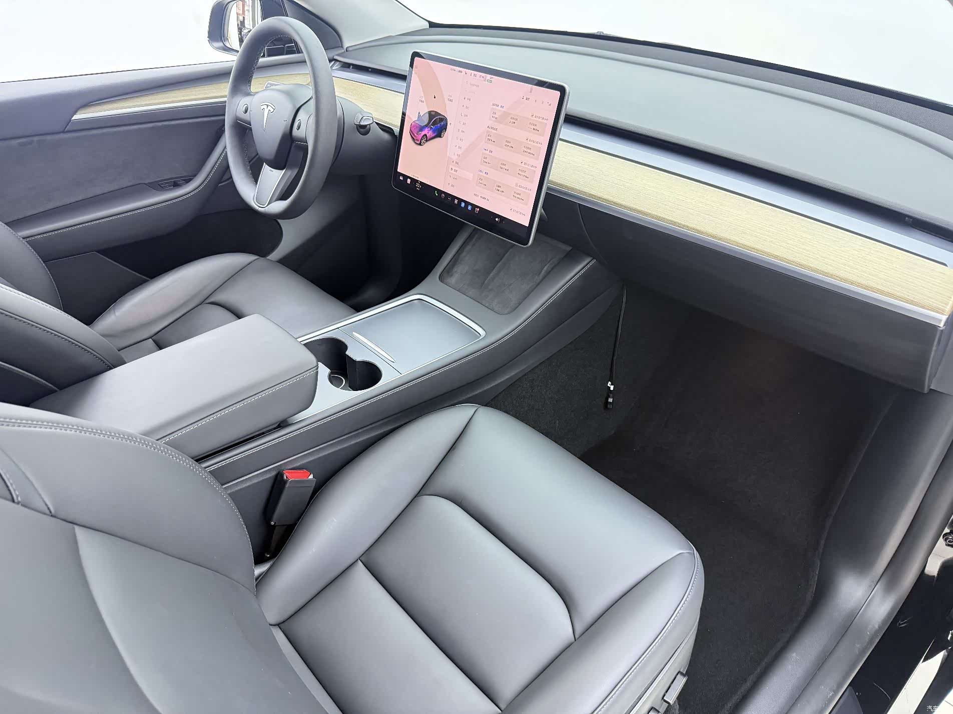 Tesla Model Y, 2021 15