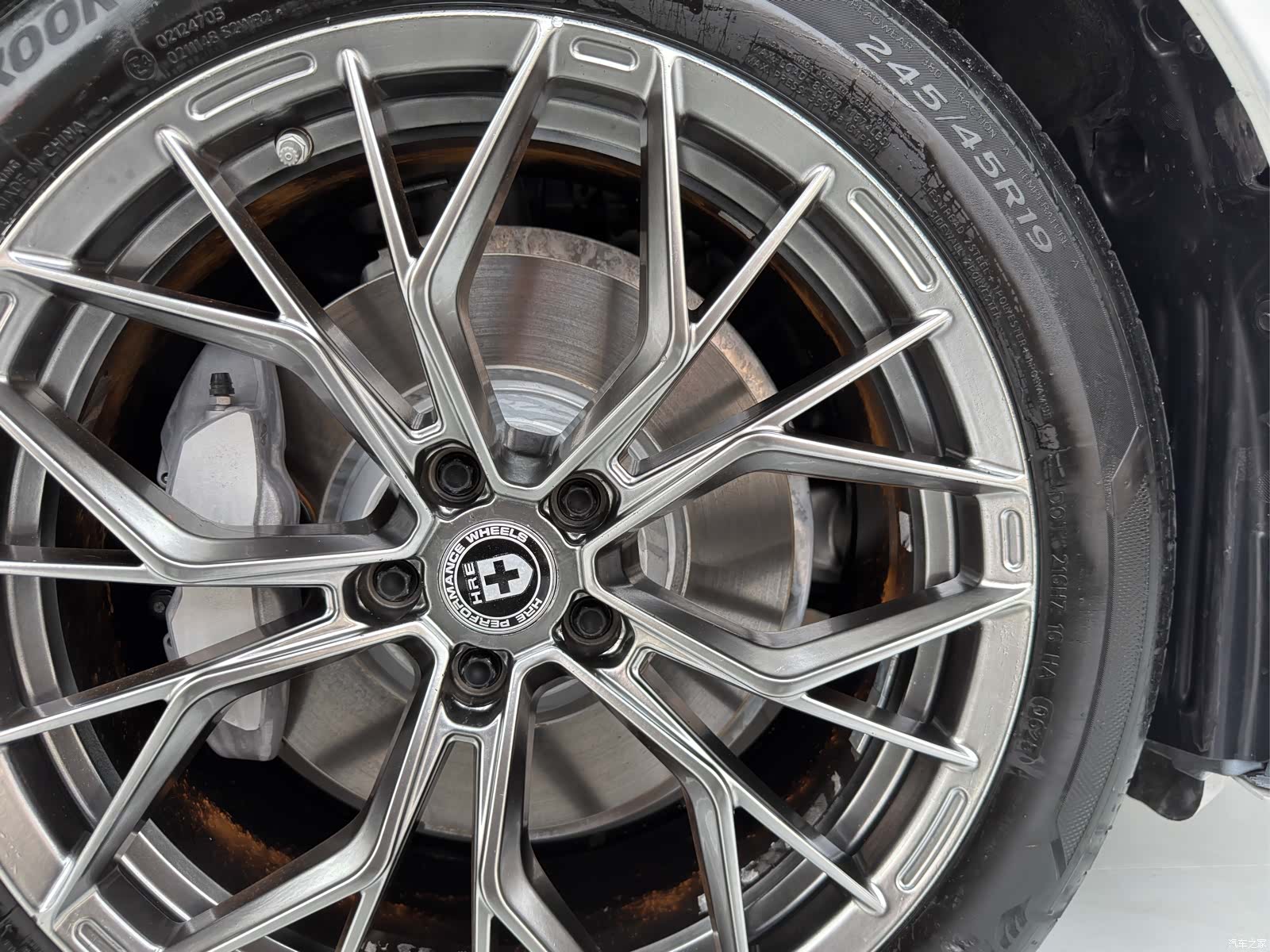 BMW i5, 2025 13