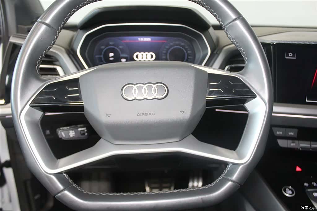 Audi Q4 e-tron, 2024 10