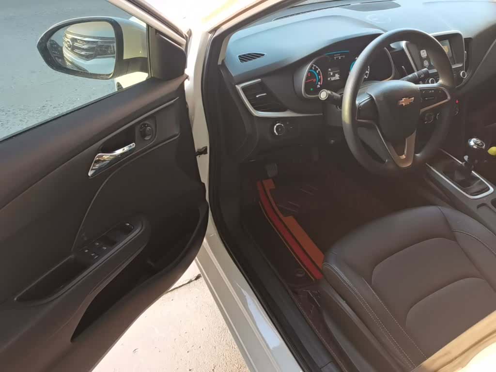 Chevrolet 320, 2018 16