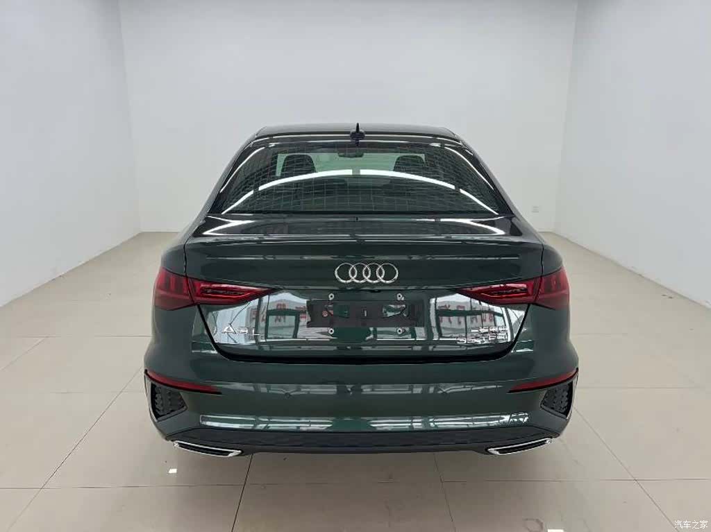Audi A3, 2022 все фото