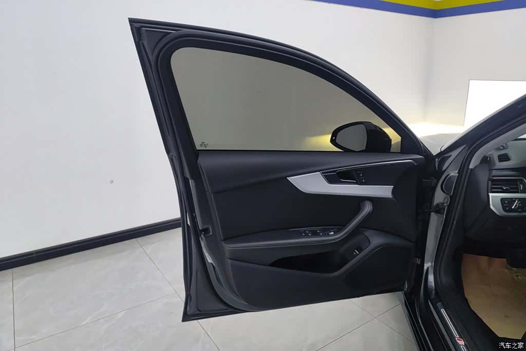 Audi A4L, 2023 7