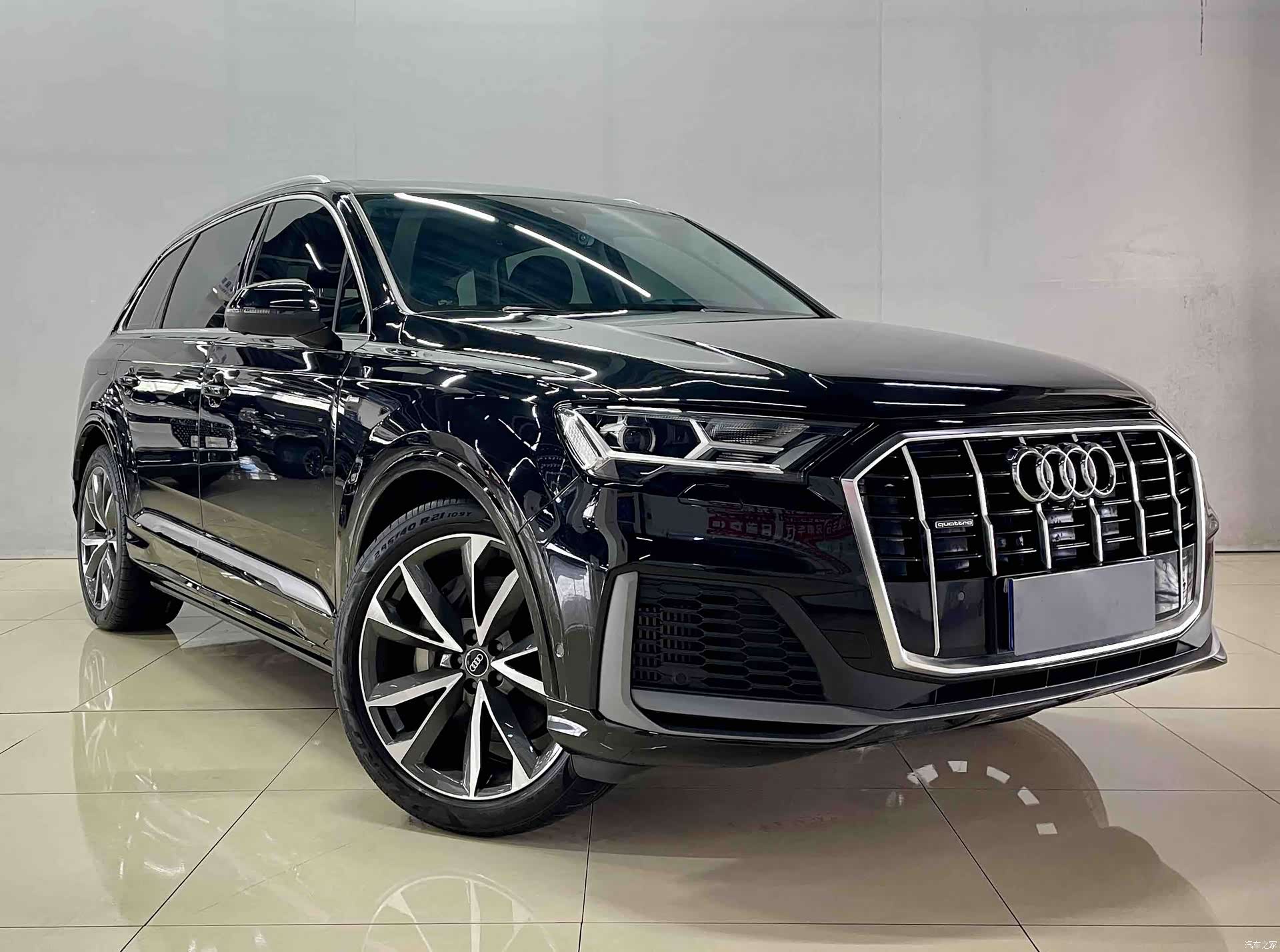 Audi Q7, 2023 3