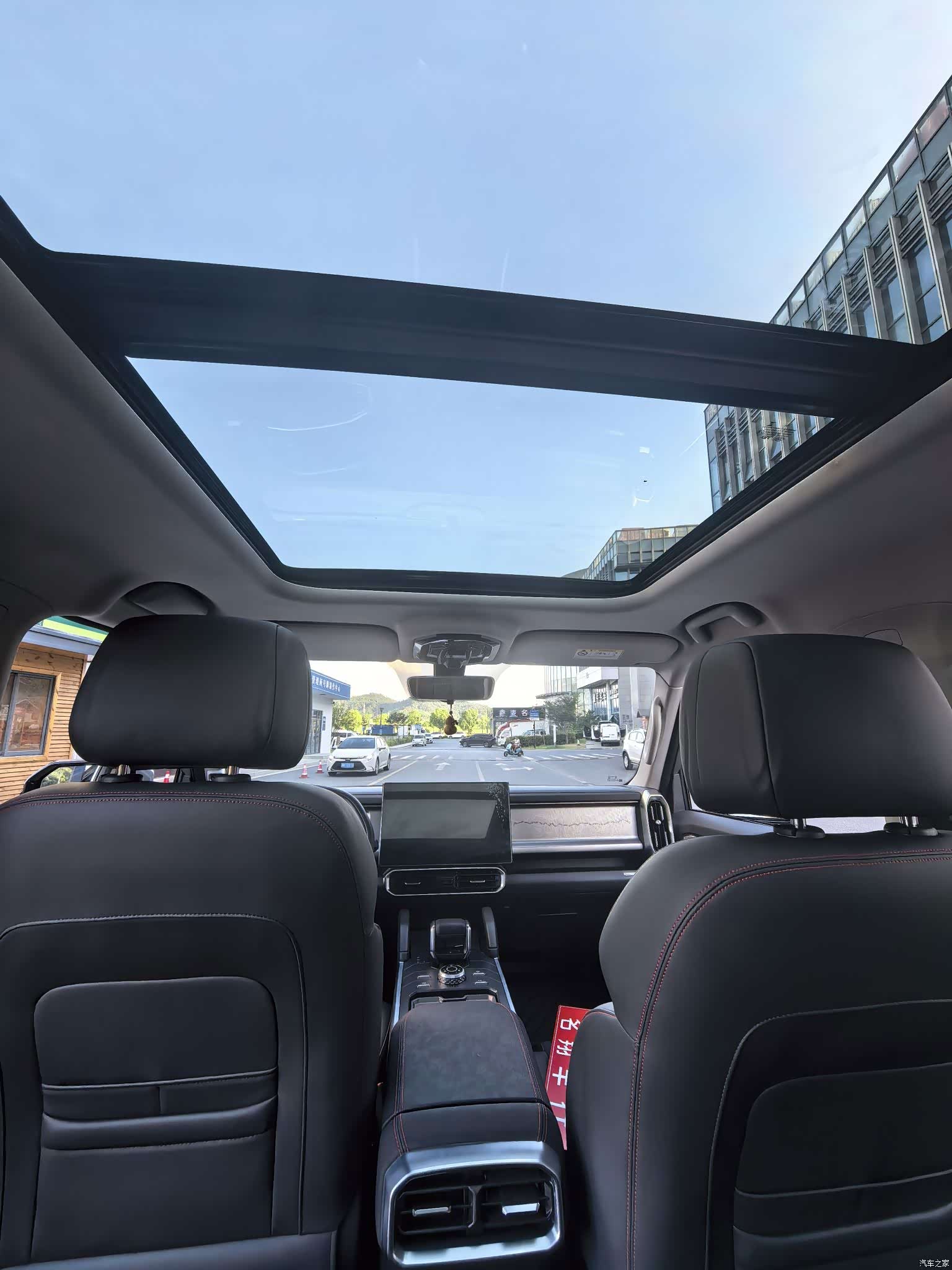 Jetour Traveller, 2025 6