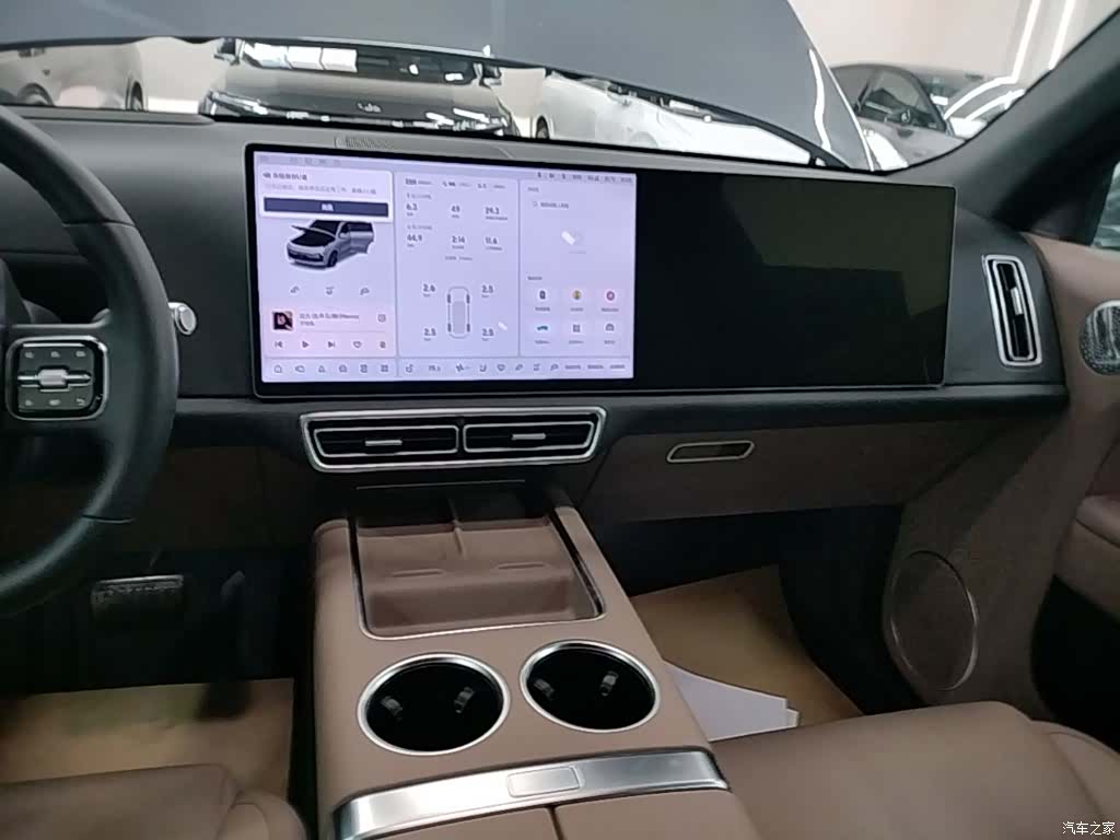 Li Auto L8, 2025 13