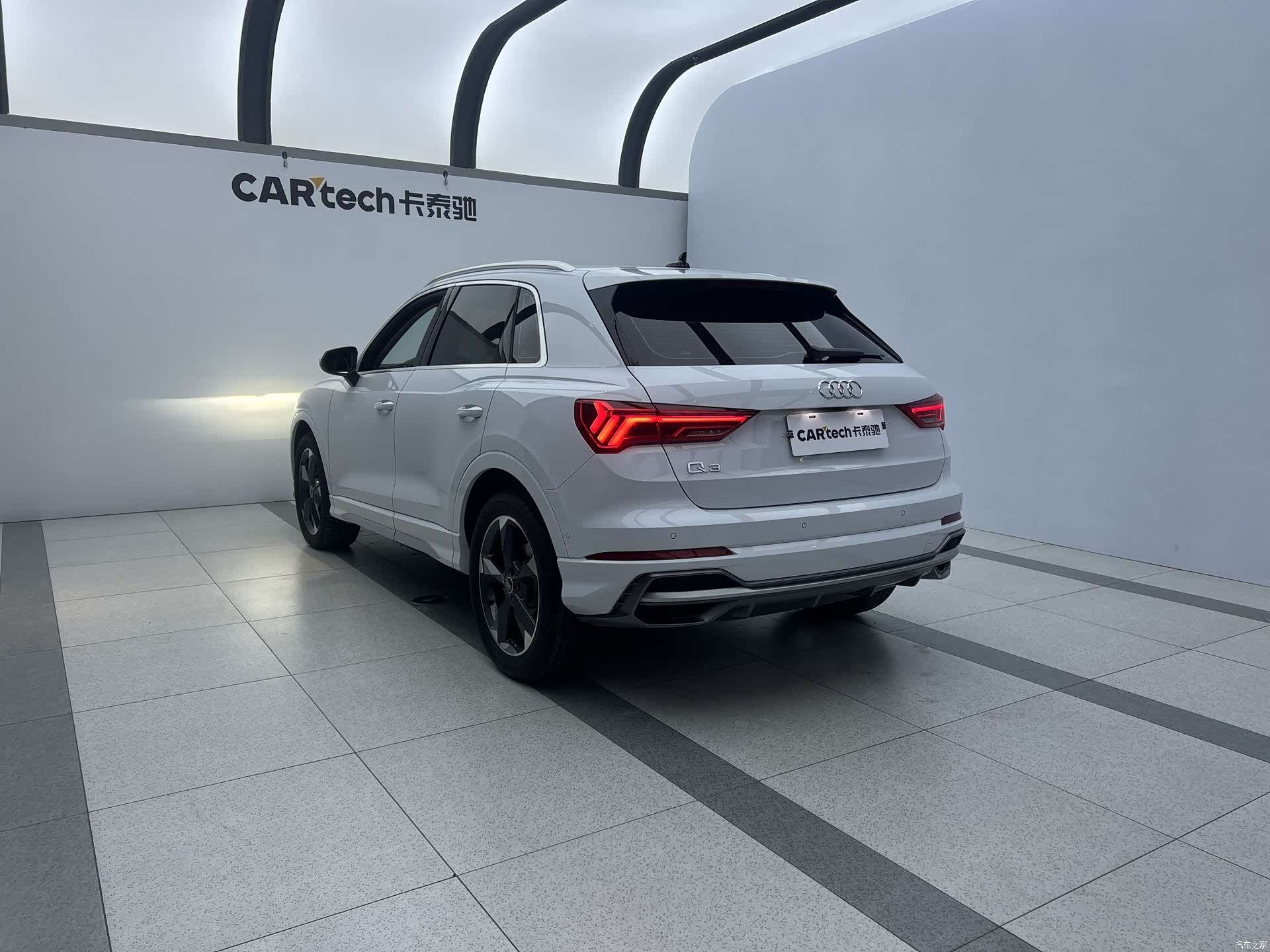Audi Q3, 2022 все фото