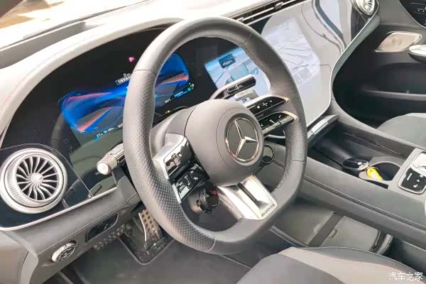 Mercedes-Benz EQE, 2024 8