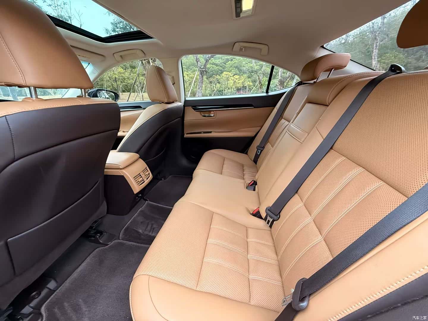 Lexus ES, 2018 6