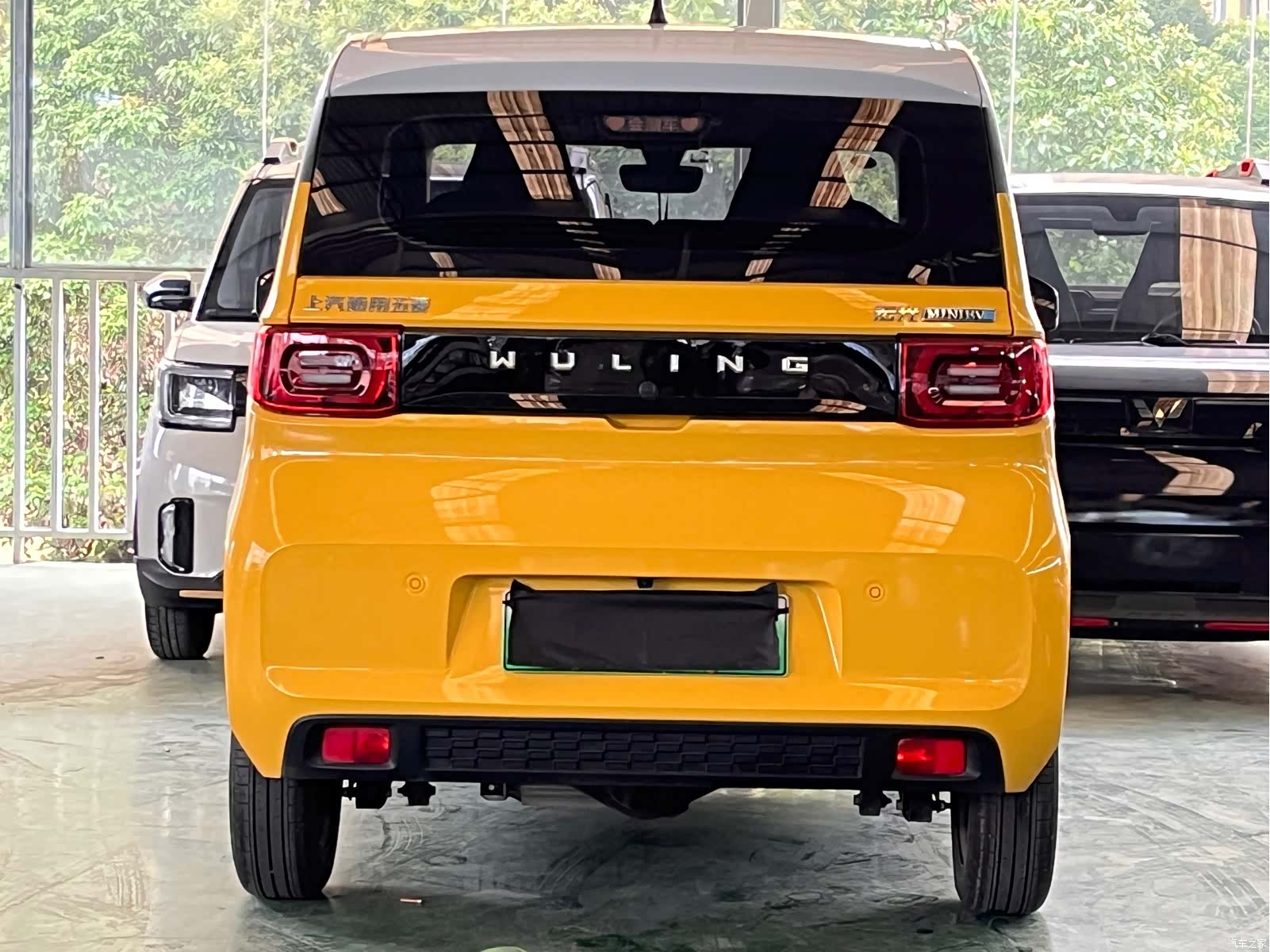 Wuling MINIEV, 2021 все фото
