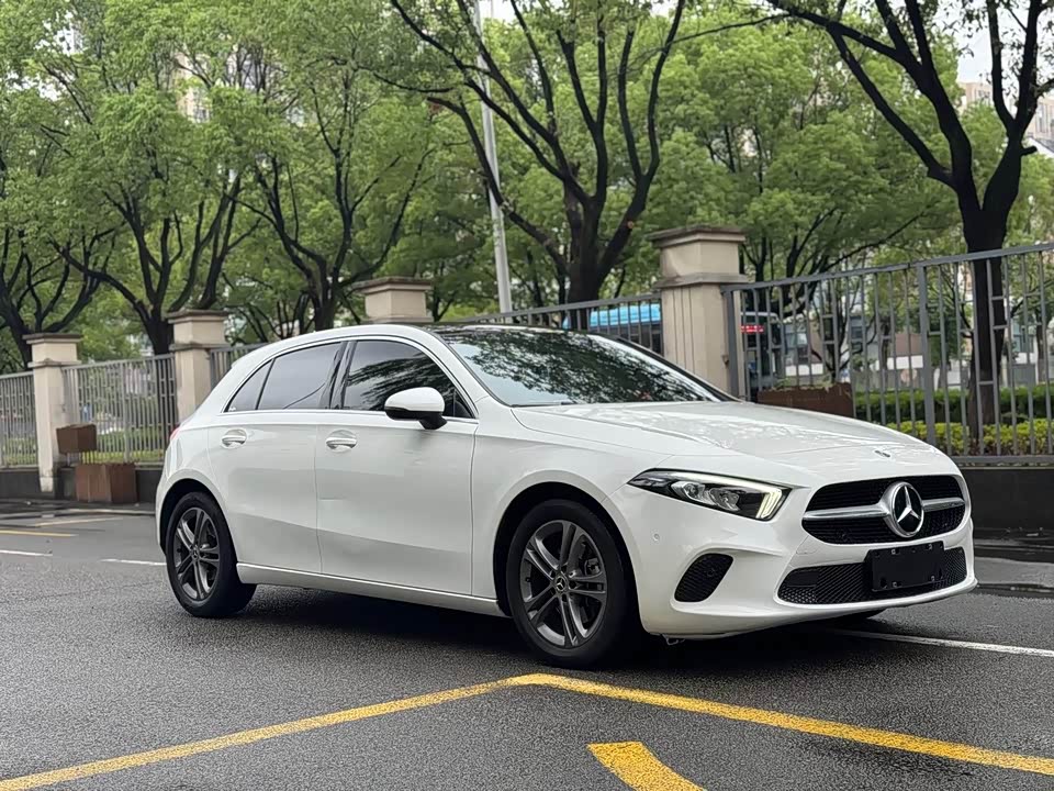 Mercedes-Benz Class A Mercedes-Benz Class A