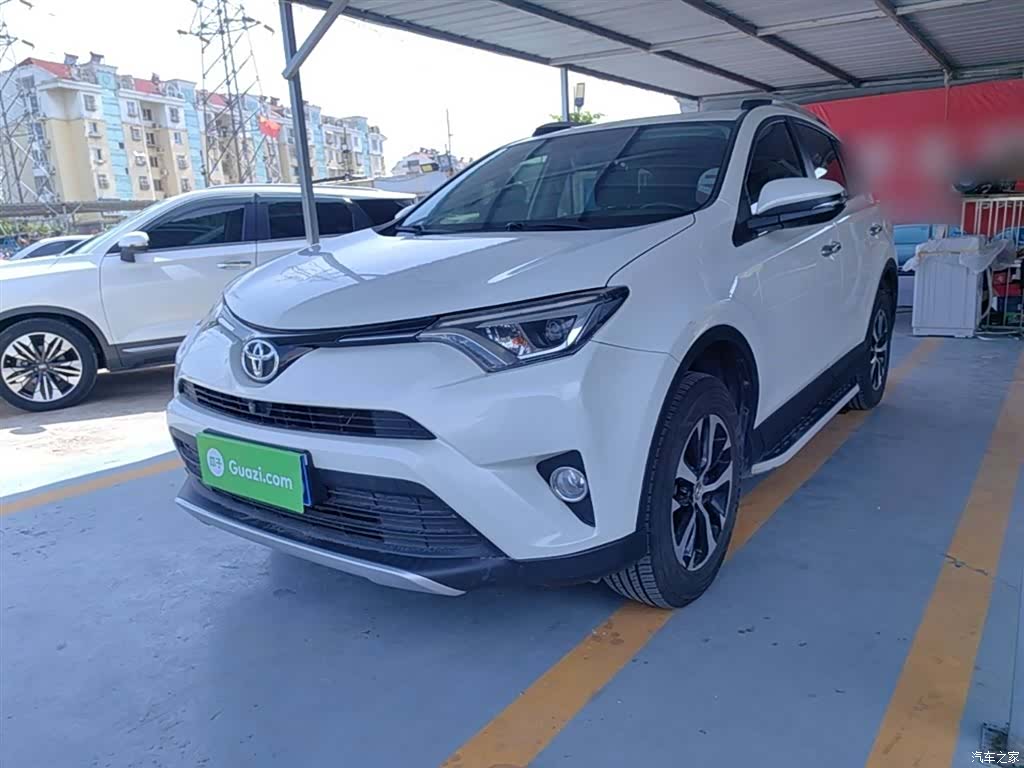 Toyota RAV4, 2017 2