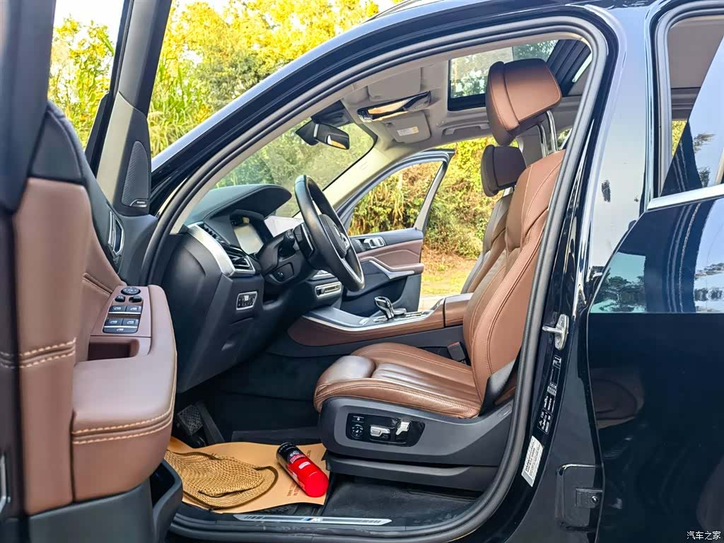 BMW X5, 2021 9