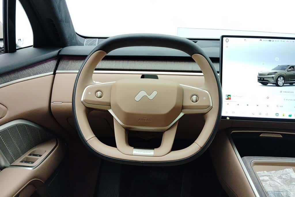 NIO L90, 2025 15