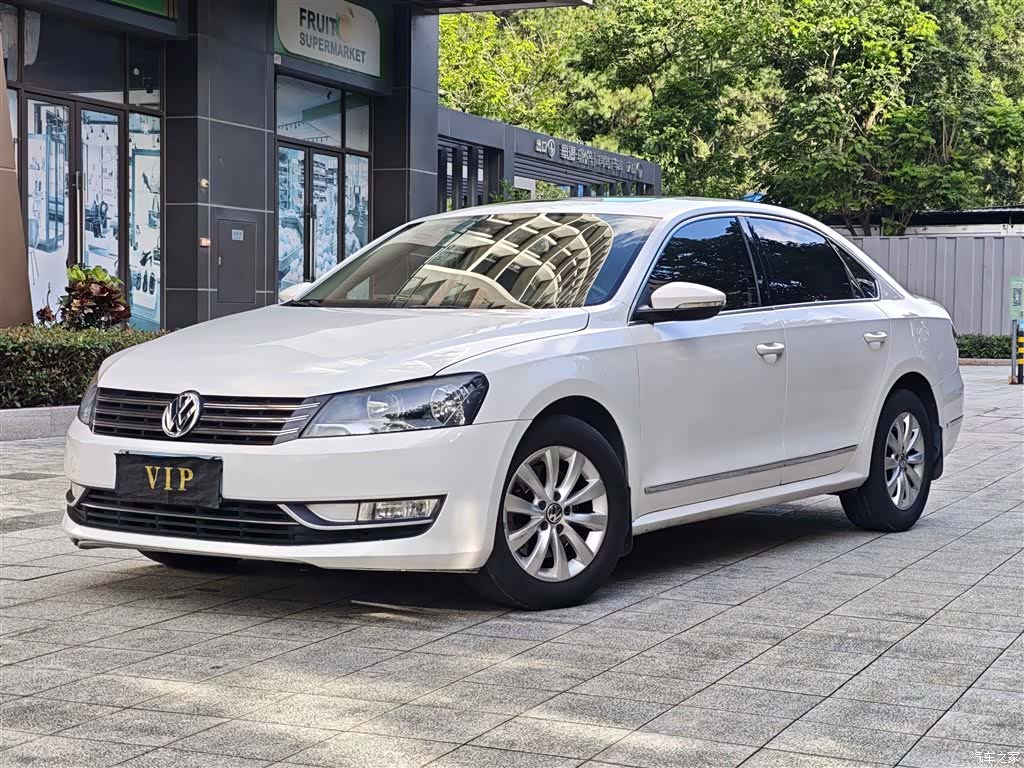 Volkswagen Passat, 2012 1