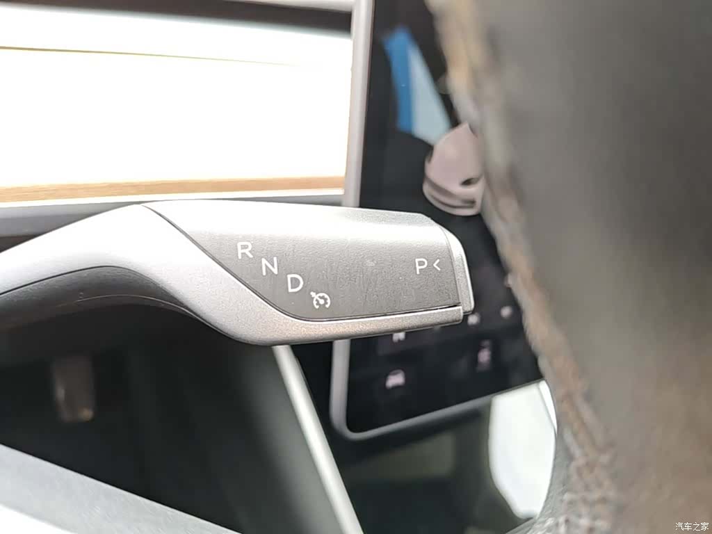 Tesla Model 3, 2020 14