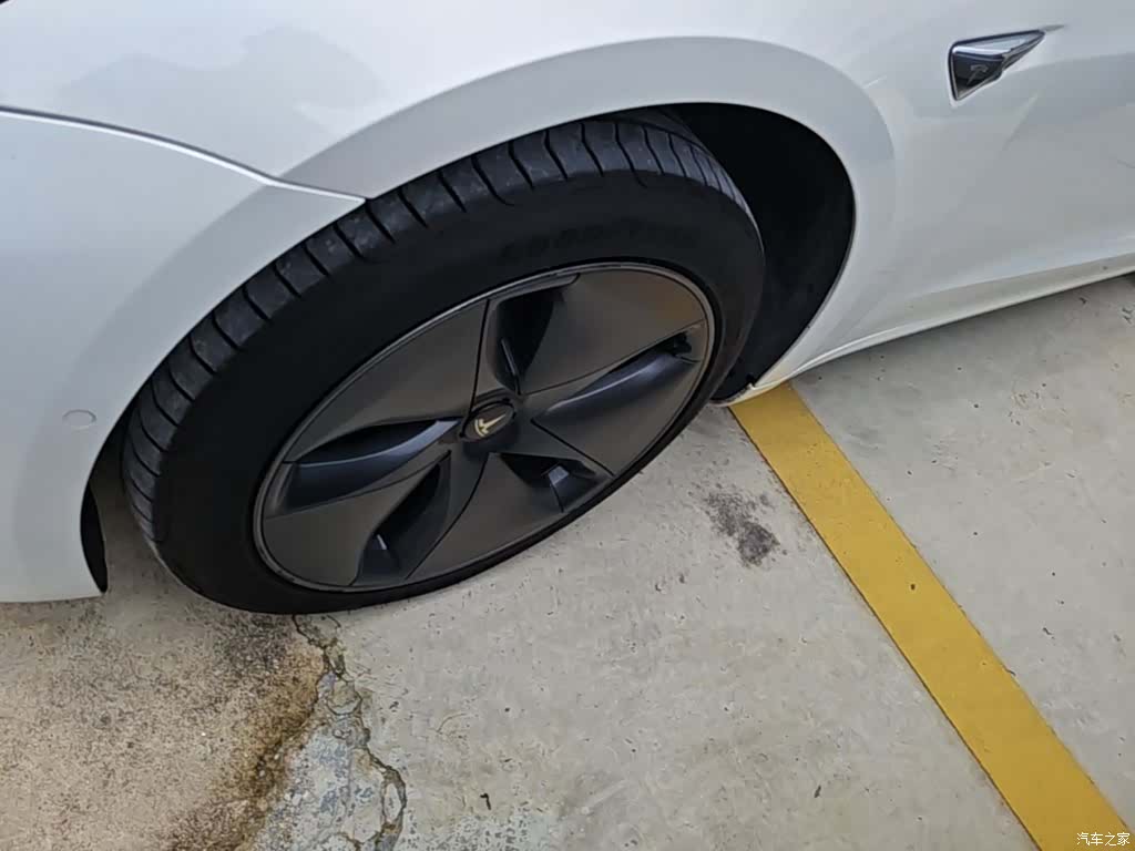 Tesla Model 3, 2020 23