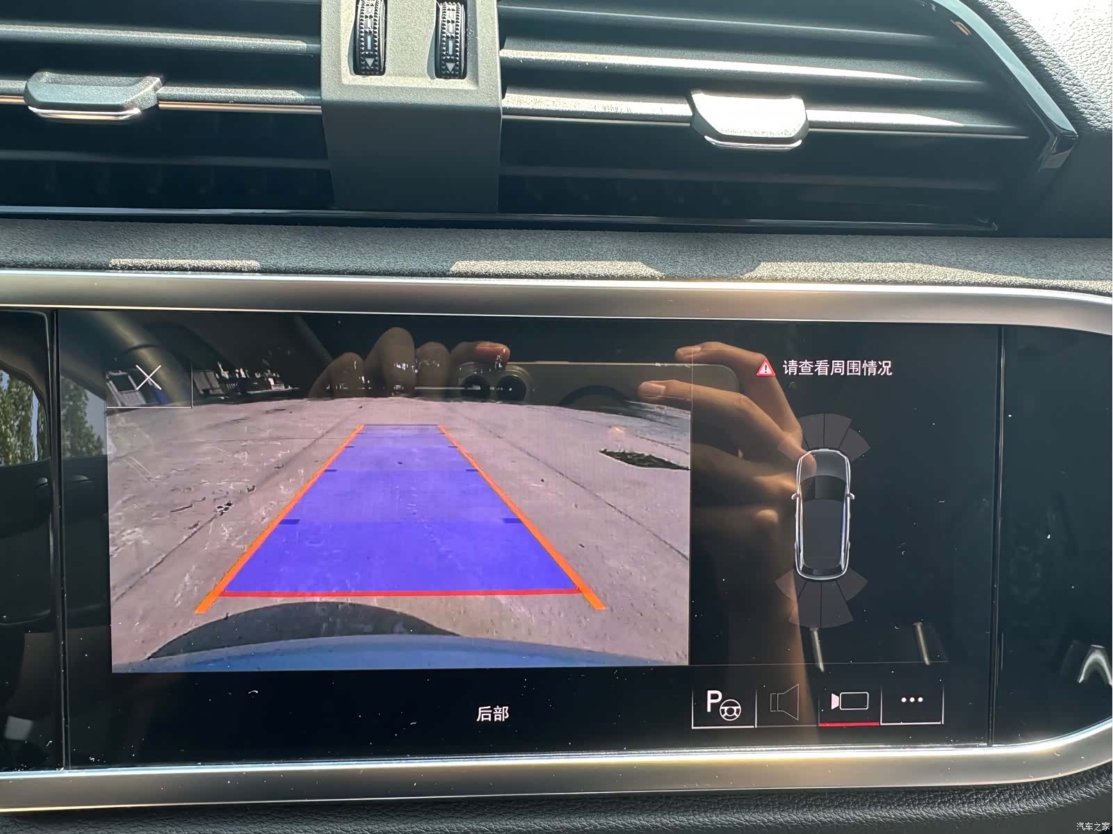 Audi Q3, 2023 9