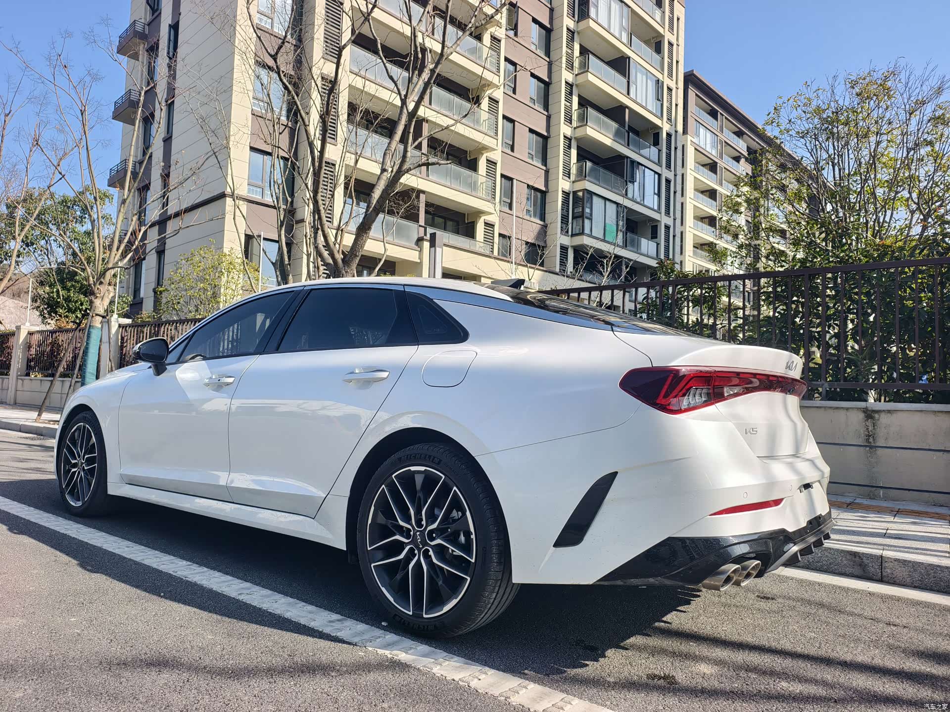 Kia K5, 2026 все фото