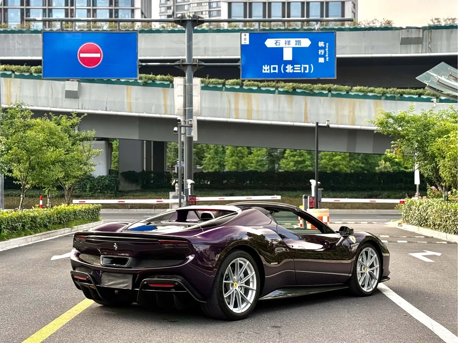 Ferrari 296, 2025 6
