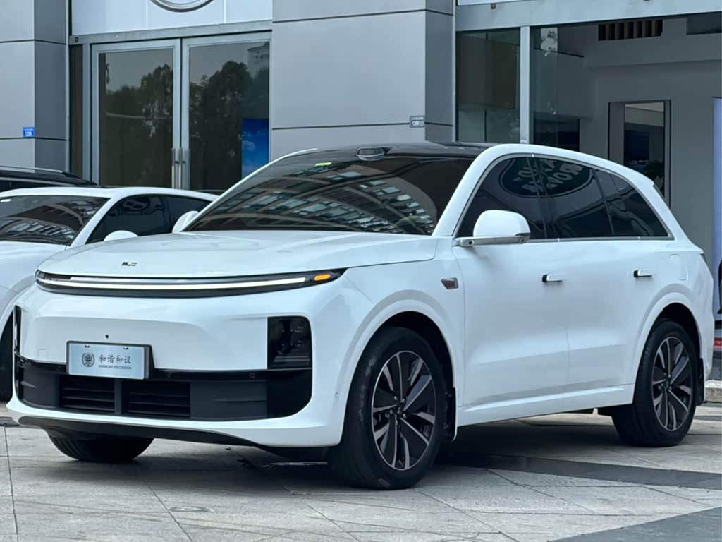 Li Auto L6