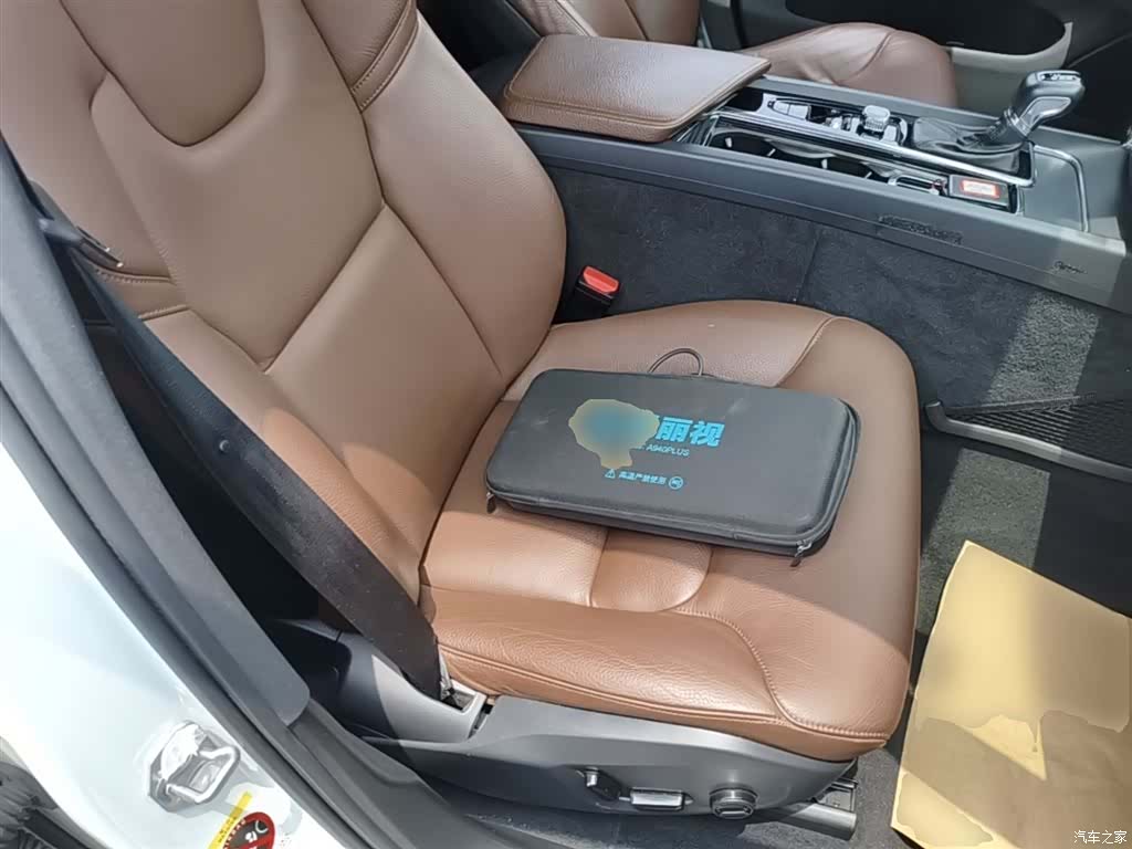 Volvo XC60, 2019 25