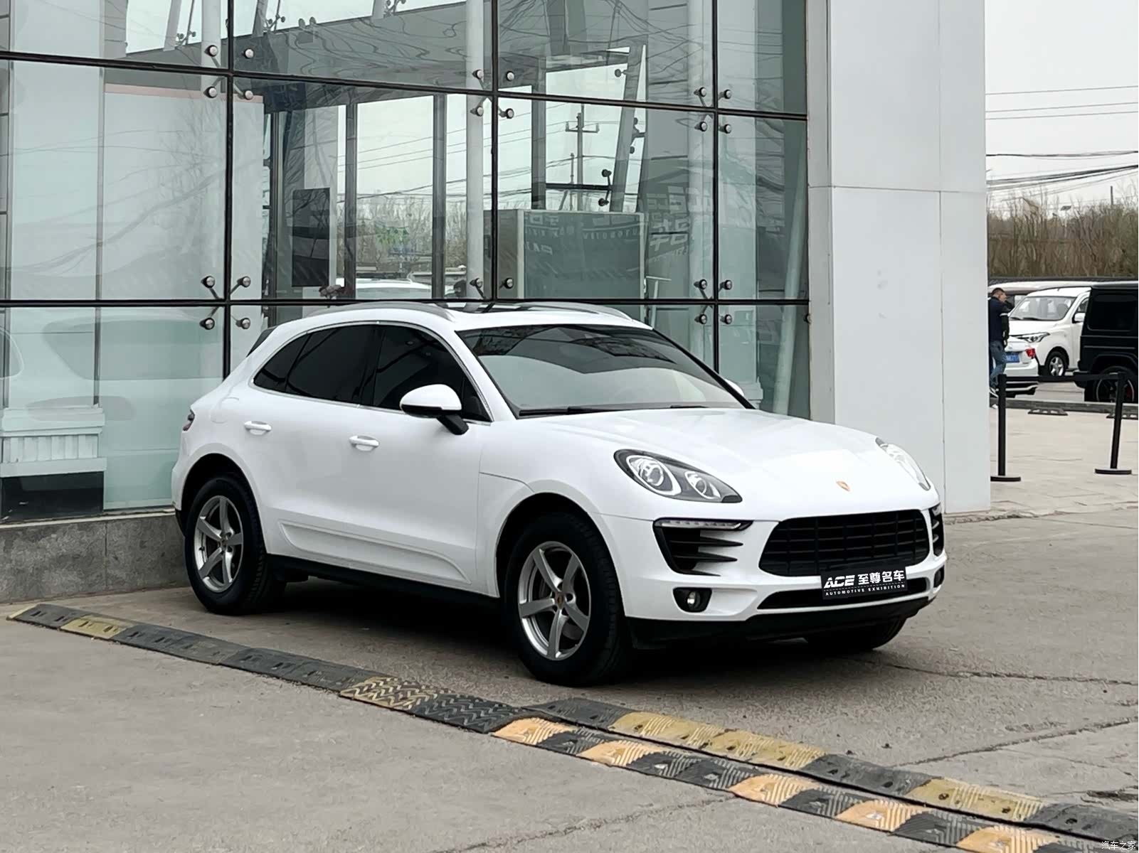 Porsche Macan, 2018 3