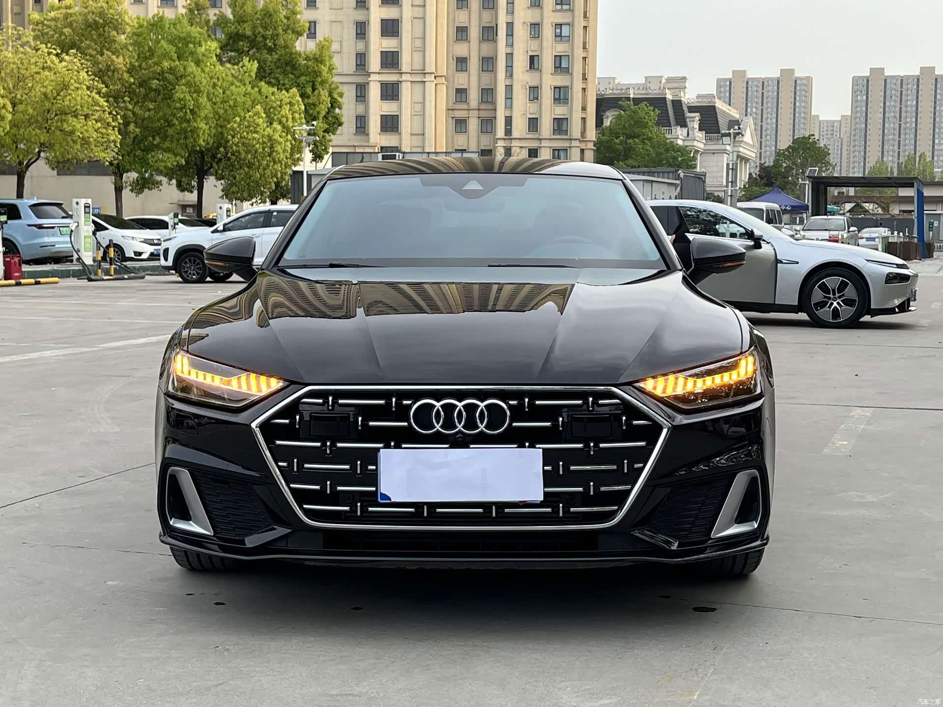 Audi A7L, 2024 1