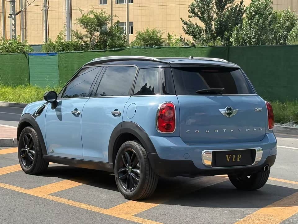 MINI COUNTRYMAN