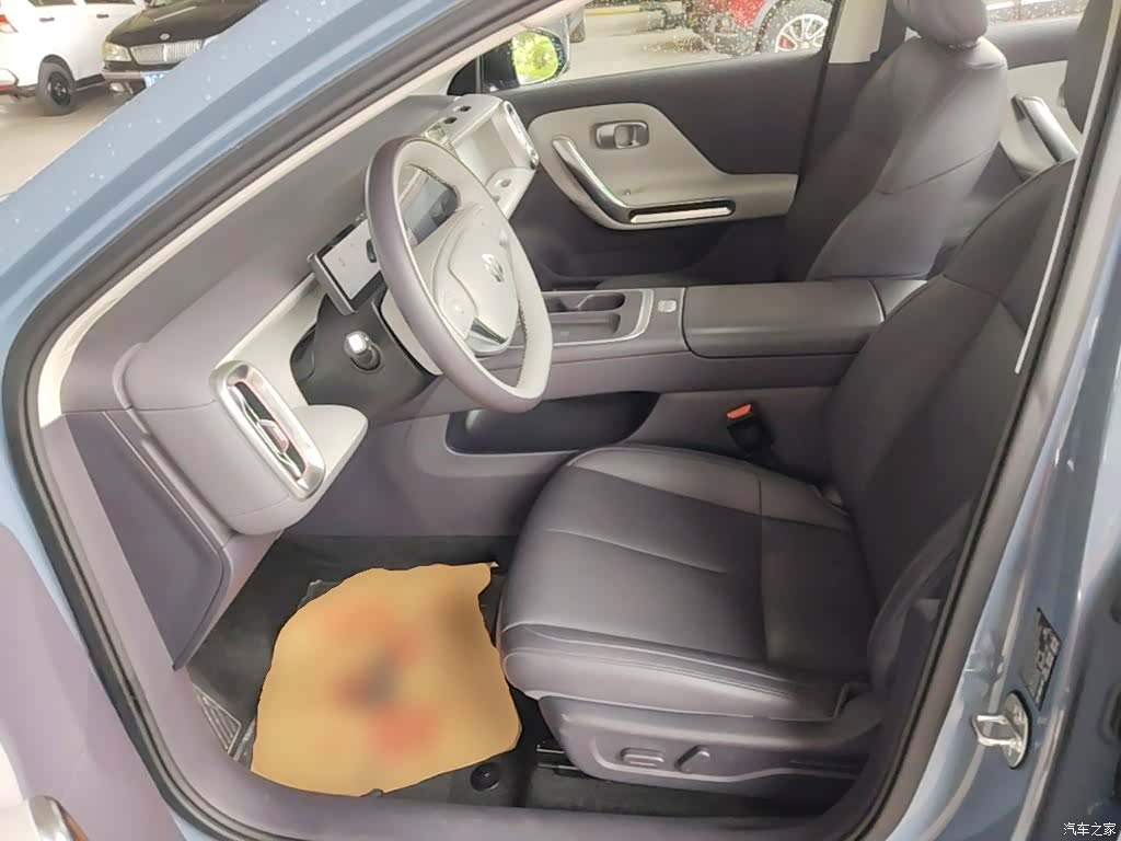 Leapmotor B01, 2025 15