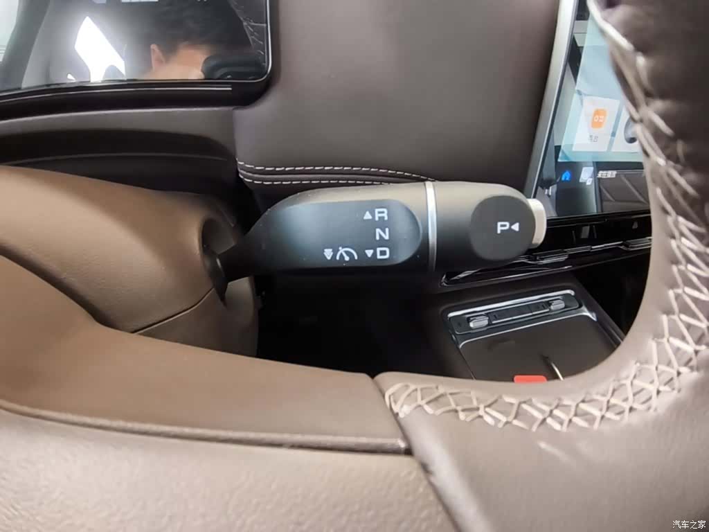 Wuling 730, 2026 10