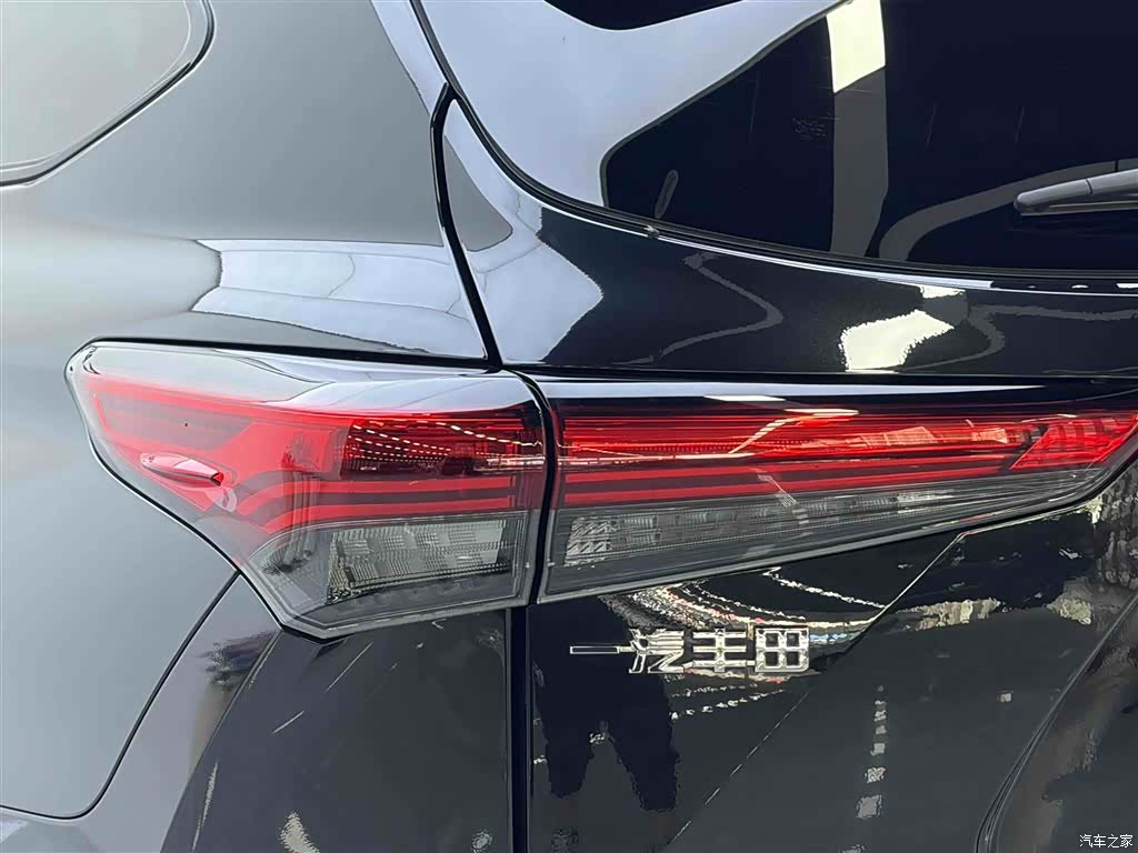 Toyota Crown, 2023 8