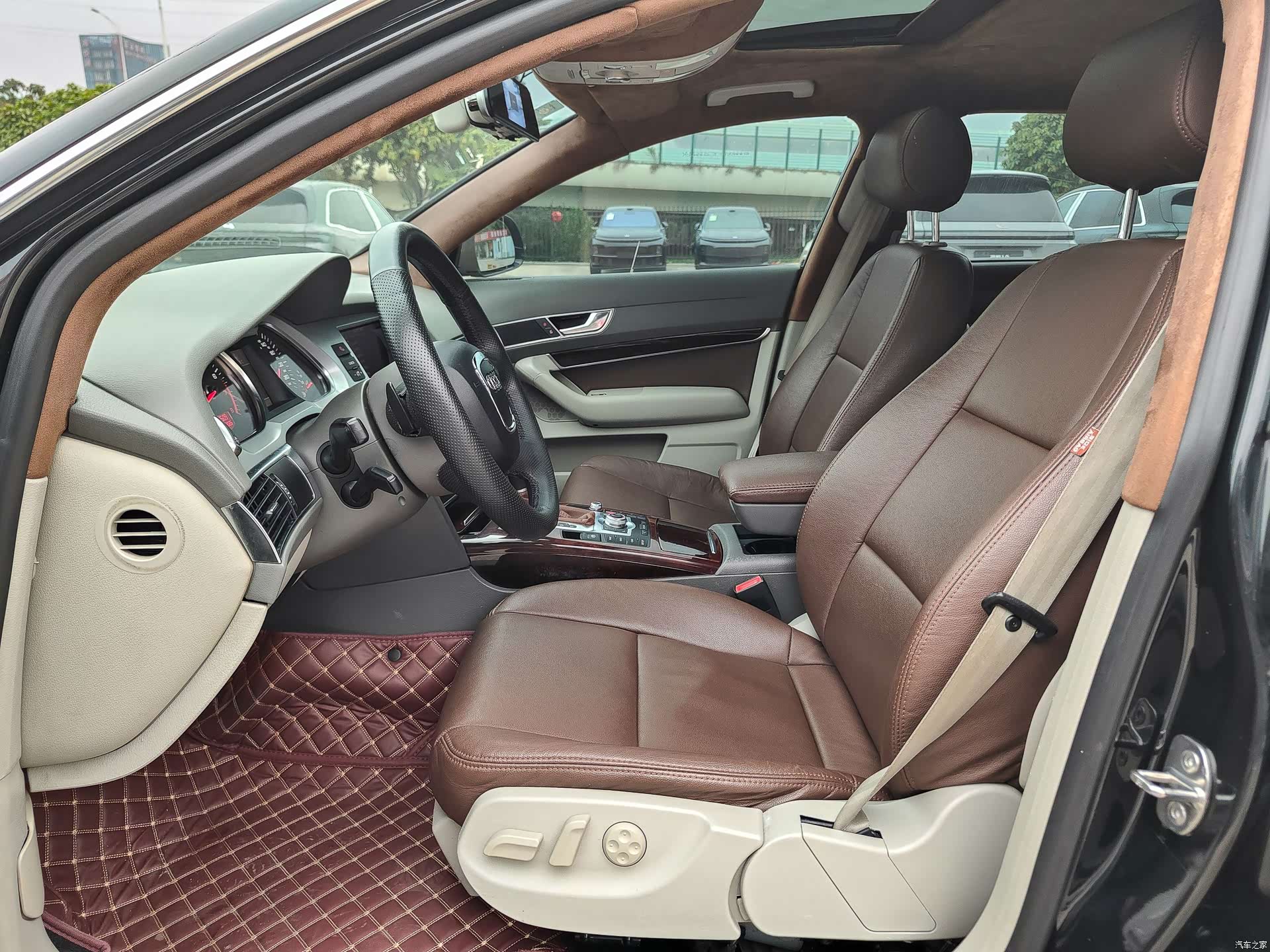 Audi A6L, 2012 8