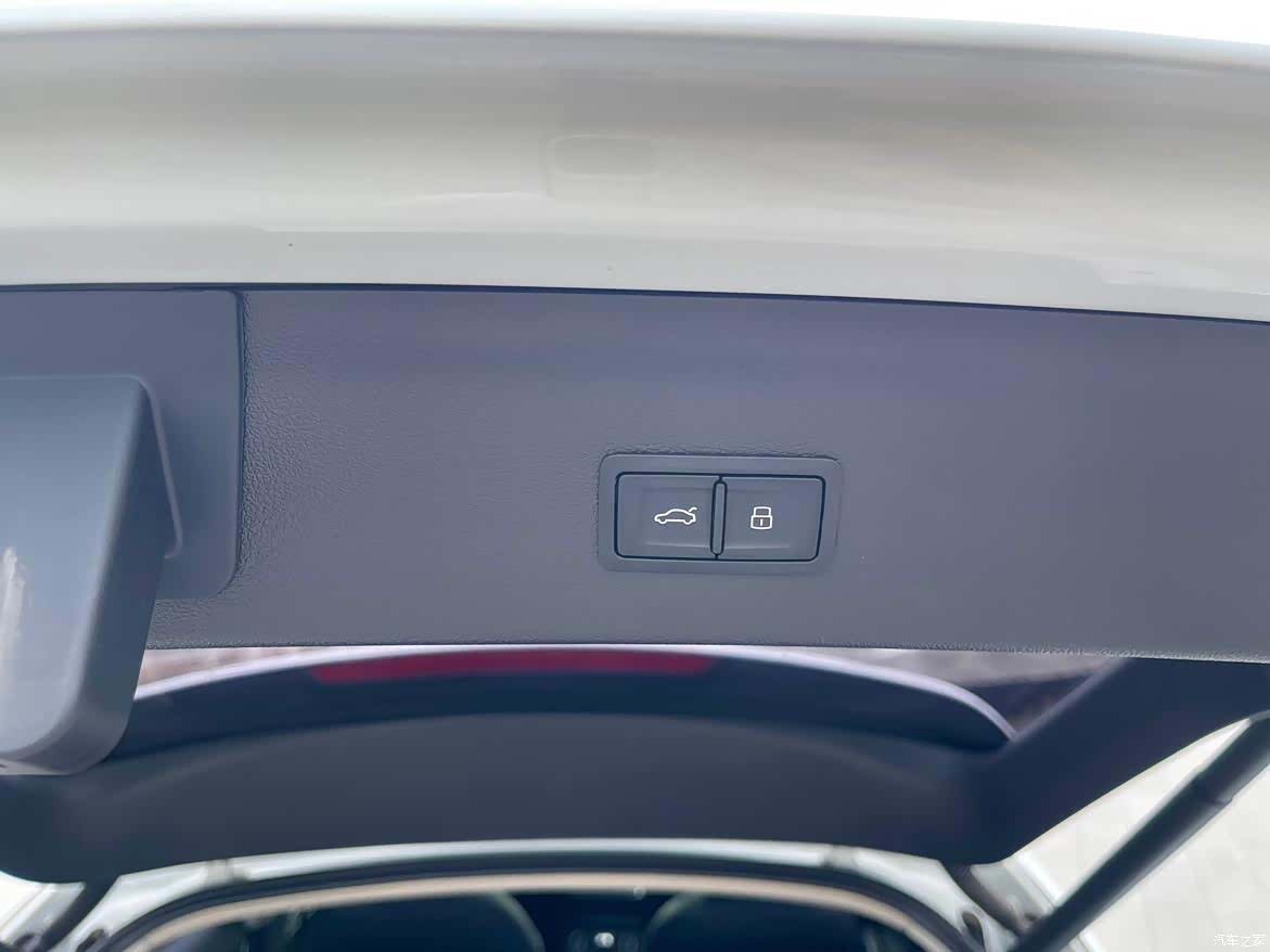 Audi Q3, 2016 13
