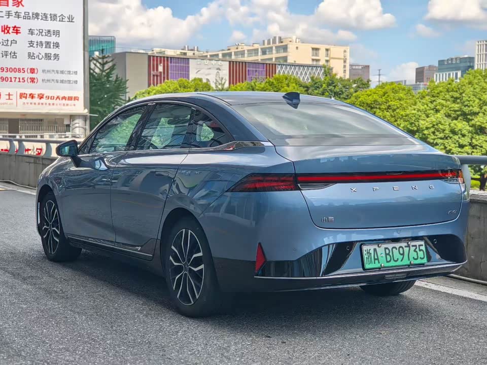XPENG P5